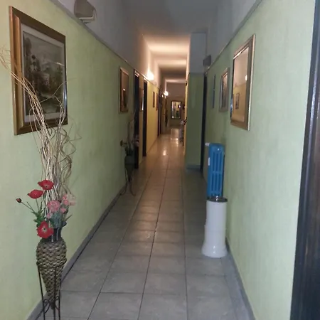 Stazione 호텔 노바라