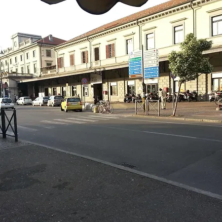 Stazione 2* Novara